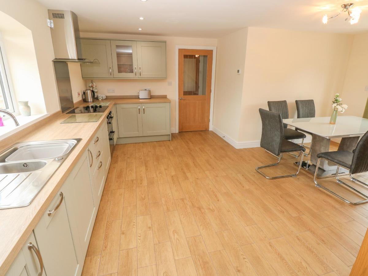 Villa Woodpecker Barn à Pontyclun Extérieur photo