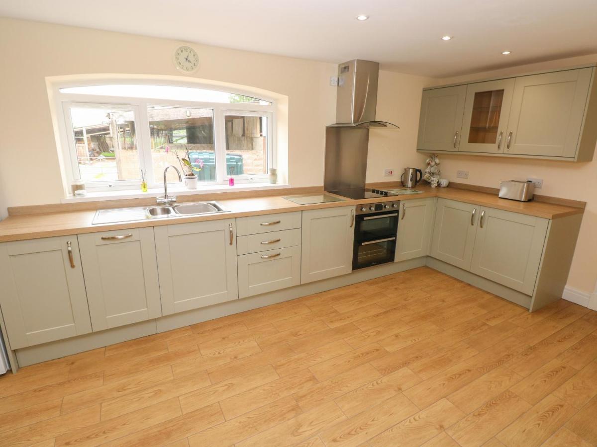 Villa Woodpecker Barn à Pontyclun Extérieur photo